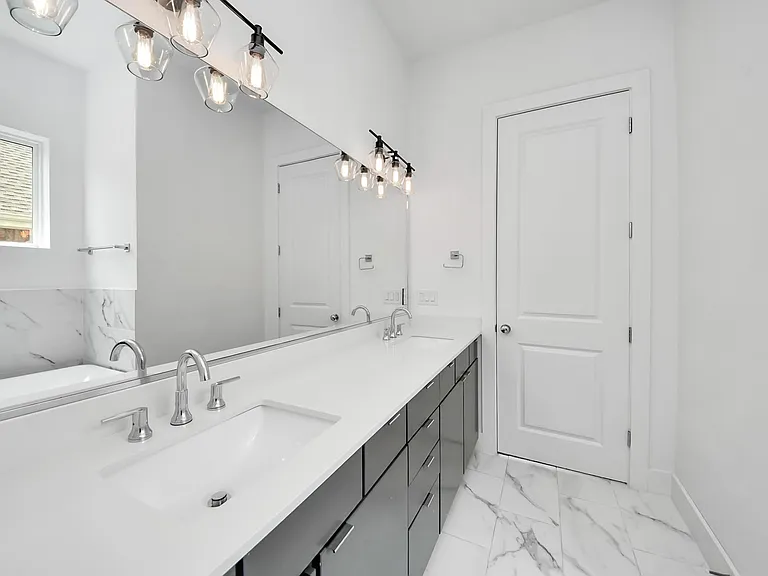 5823 Dolores St — Photo 30