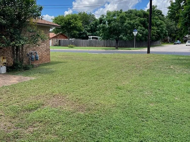 812 Ranch Rd — Photo 23