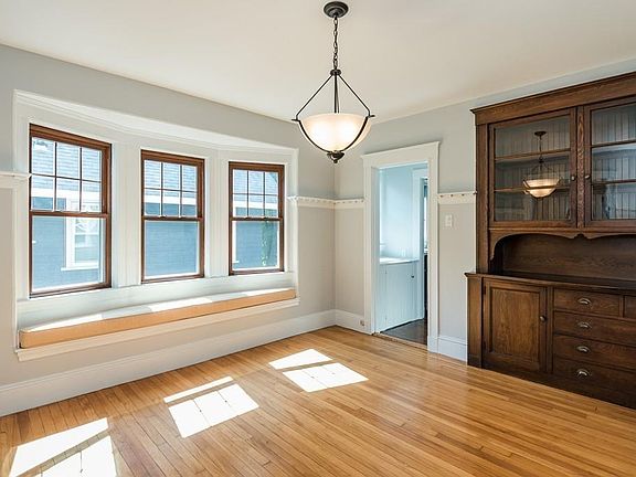 4th image of 105 Clement Ave #2