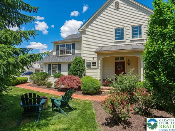 2061 Forge Run, Bethlehem, PA 18015