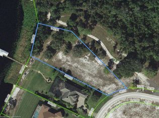 4030 Camp Shore Dr, Sebring, FL 33875