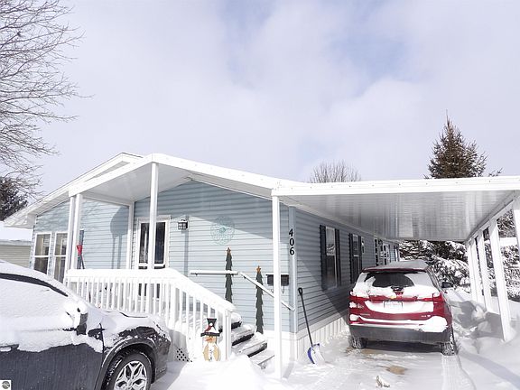 2nd image of 406 Fairway Dr