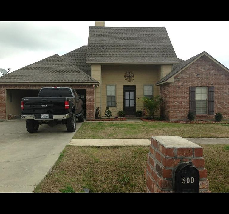 1st image of 300 Magnolia Knee Dr