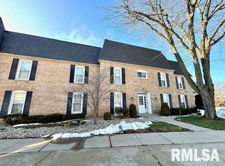 820 W Loire Ct APT 111, Peoria, IL 61614