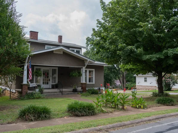 1008 E College Ave, Batesville, AR 72501
