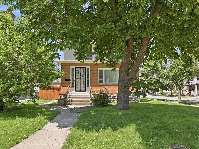 2238 Main St — Photo 28