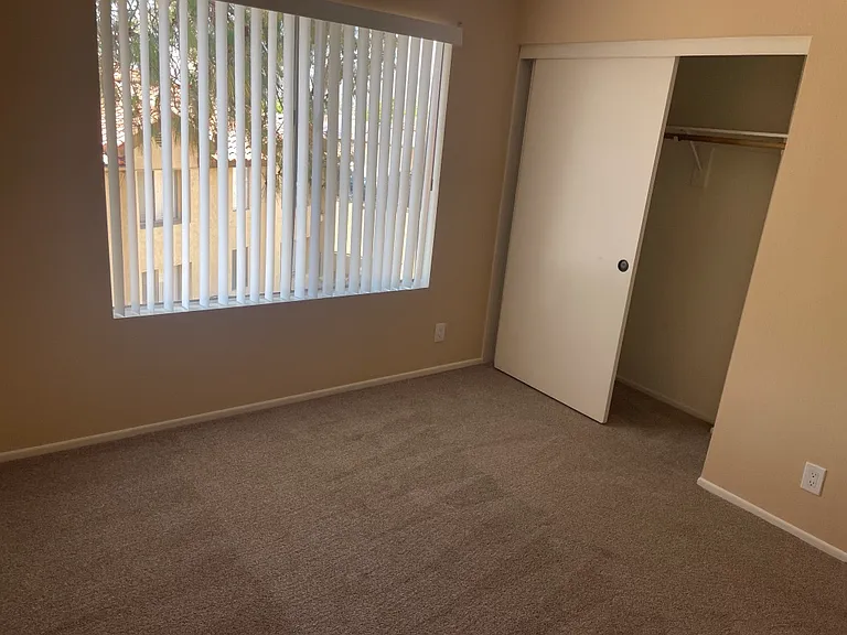 1038 Grape St — Photo 13