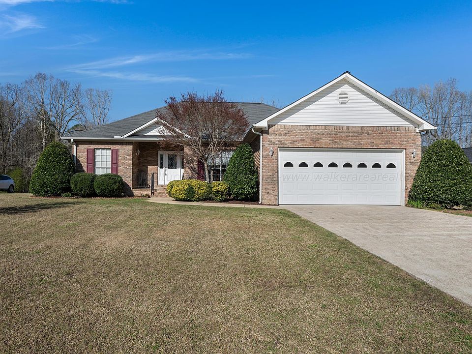 2558 Rolling Meadows Dr, Jasper, AL 35503 | Zillow