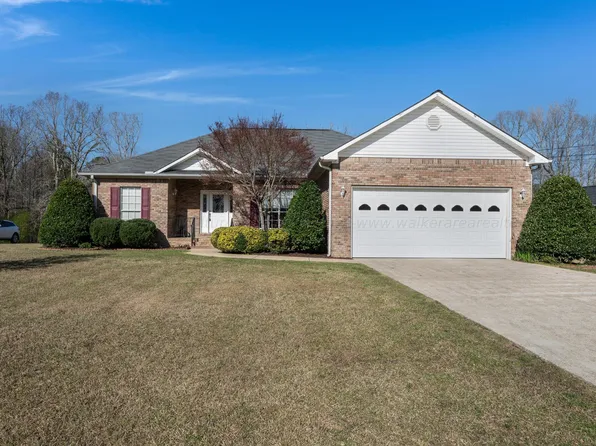 2558 Rolling Meadows Dr, Jasper, AL 35503