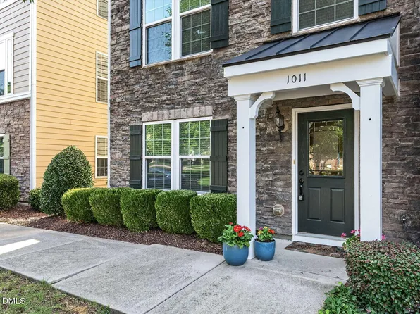 1011 Tender Dr, Apex, NC 27502