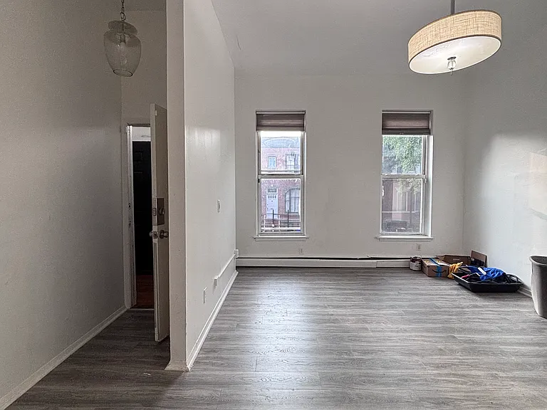 14 Monticello Ave #A — Photo 10