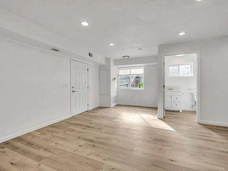 135.5 Carmel Ave #A — Photo 16