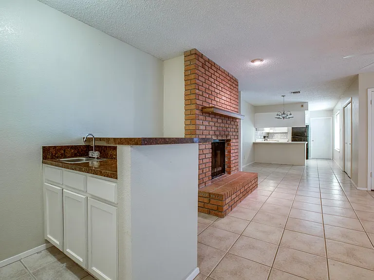 4817 Fletcher Ave — Photo 12