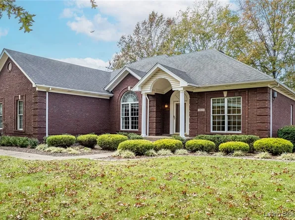 2423 Ashwood Court, Jeffersonville, IN 47130