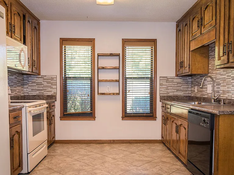 10900 County Road 1 — Photo 35