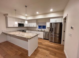 1816 E Fort Union Blvd, Cottonwood Heights, UT 84121