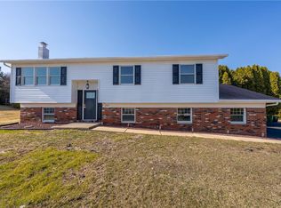 2557 Kirk St N, Slatington, PA 18080