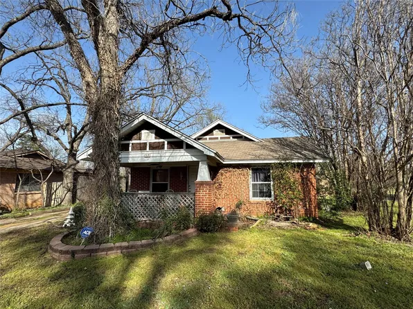 319 Broadmoor Ave, Arlington, TX 76010