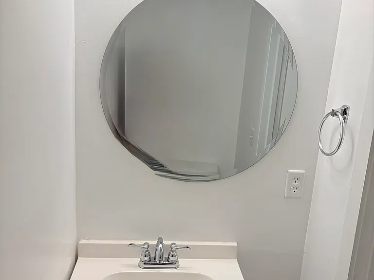 11 Royalgate Dr #11 — Photo 6
