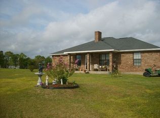 39 Diamond S Dr, Lumberton, MS 39455