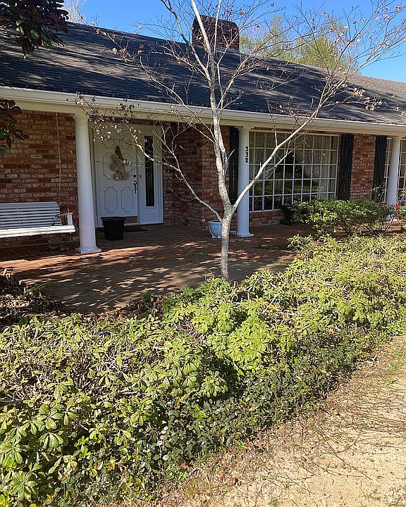 1st image of 332 Cedar Ln