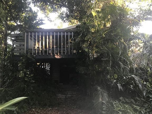 3rd image of 226 17th Ave SE