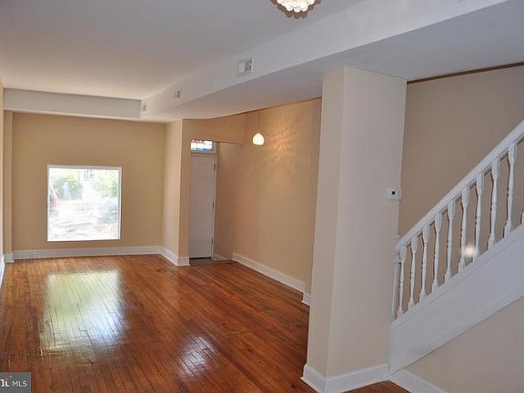 5th image of 414 S Newkirk St