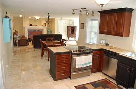 4th image of 91 Margaret Dr