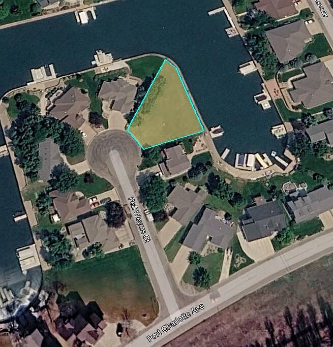 2nd image of 114 Port Weyms Ct