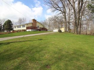 925 W 575 S, Wolcottville, IN
