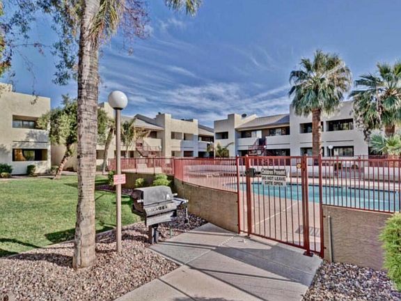 4th image of 3301 E Earll Dr Unit 101
