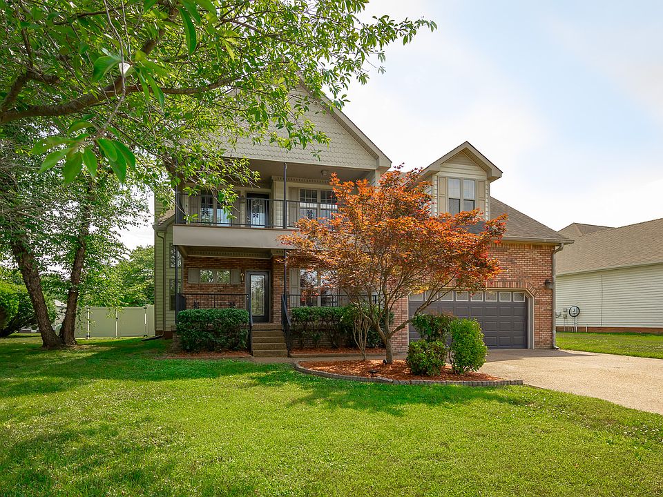 1st image of 802 McClain Dr