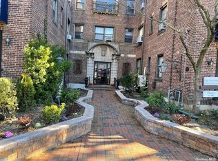 7 Bond St SUITE 1C, Great Neck, NY 11021