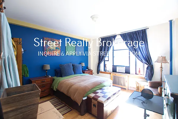 Rented by Street Realty Brokerage LLC | media 10