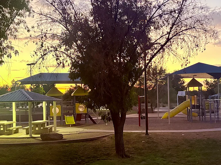 W Oraibi Dr — Photo 27