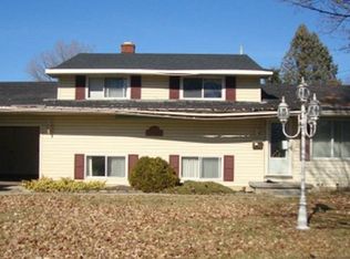 2310 Toby Beth Dr, Flint, MI 48505