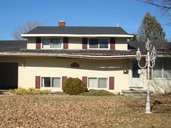 2310 Toby Beth Dr, Flint, MI 48505