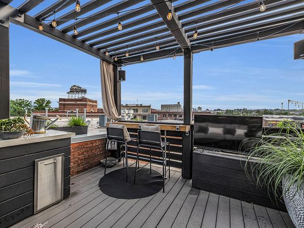 55 E Main St APT 208