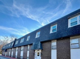 6711 N University St #1, Peoria, IL 61614