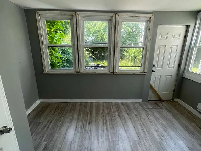 111 Hanford St #11 — Photo 10