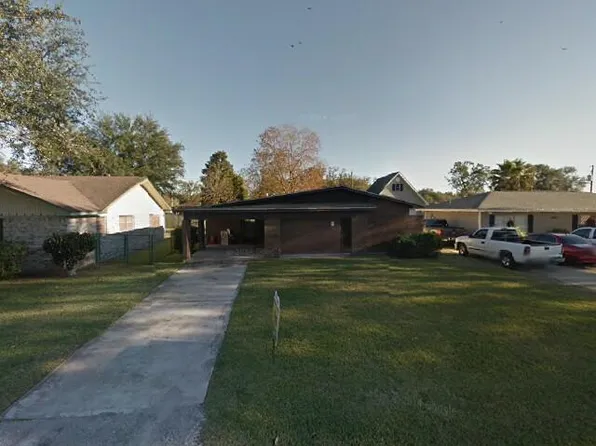 2305 10th St, Port Neches, TX 77651