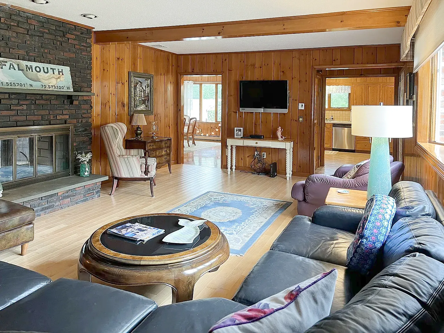 3 bed, 2.5 bath, 2003 sqft, $2,000 — Photo 3