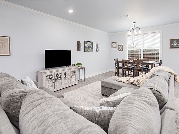 4th image of 1427 Ailin Dr