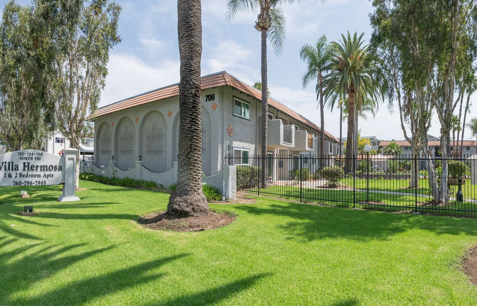 Villa Hermosa Apartments — Photo 1