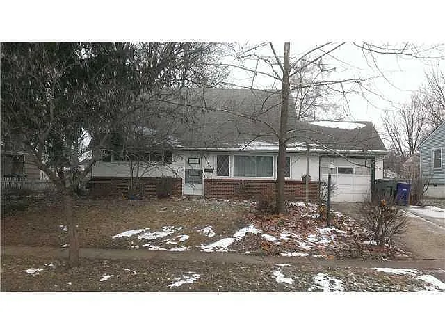 4876 Dickens Dr photo 1