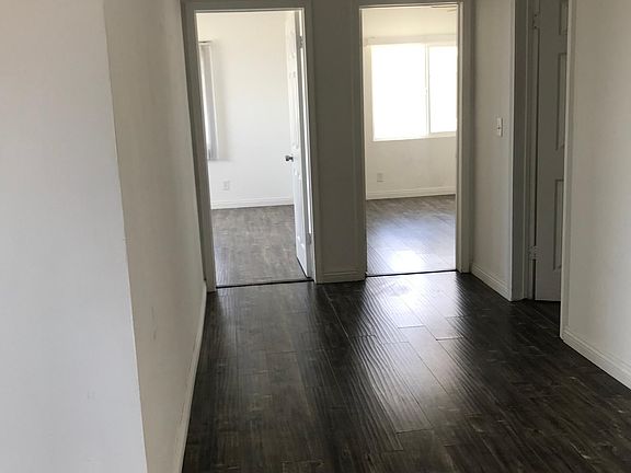 5th image of 221 Rosecrans Ave APT 3