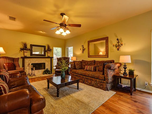 5th image of 2503 Little Elm Trl