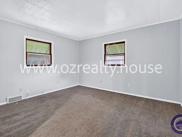 1019 Coventry Ave — Photo 14