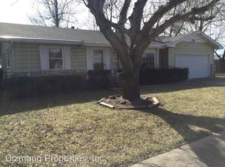 1712 W Broadmoor St, Springfield, MO 65807