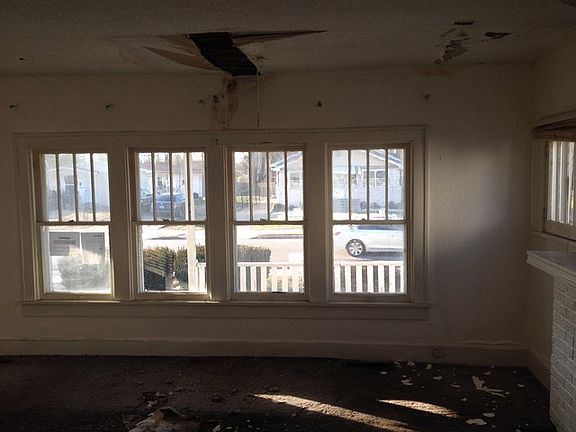 5th image of 782 N 39th St